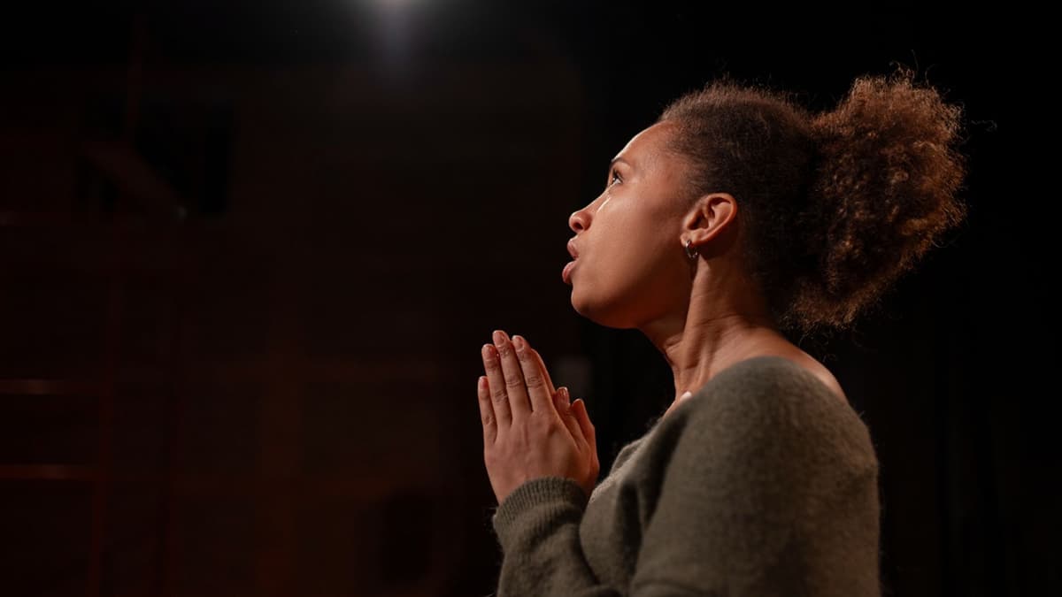 ភ្នែកមនុស្សខ្វាក់បានភ្លឺឡើង