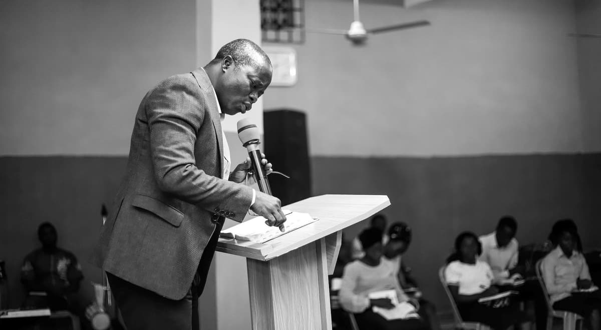 ព្រះអង្គមិនដែលយឺតពេលឡើយ