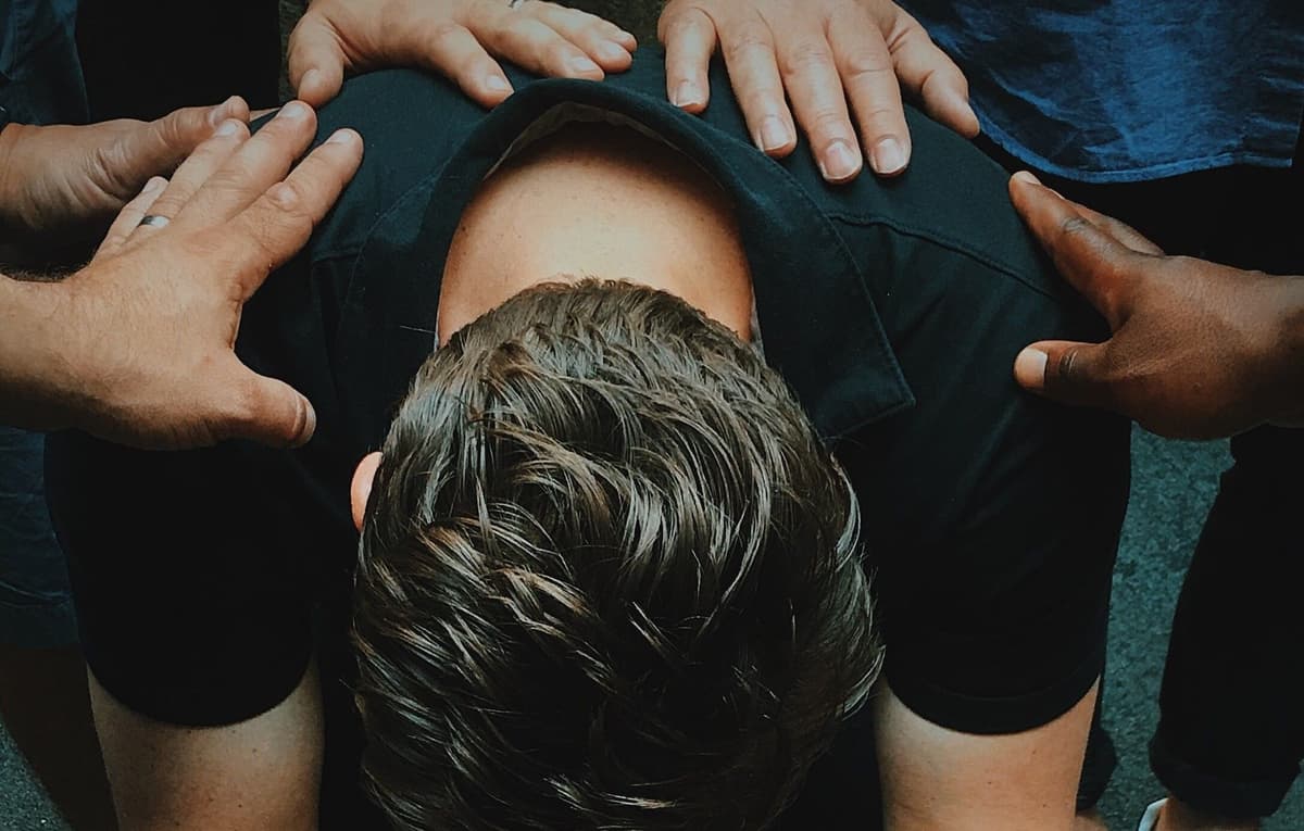 តែងតែនឹកចាំអធិស្ឋានឲ្យ