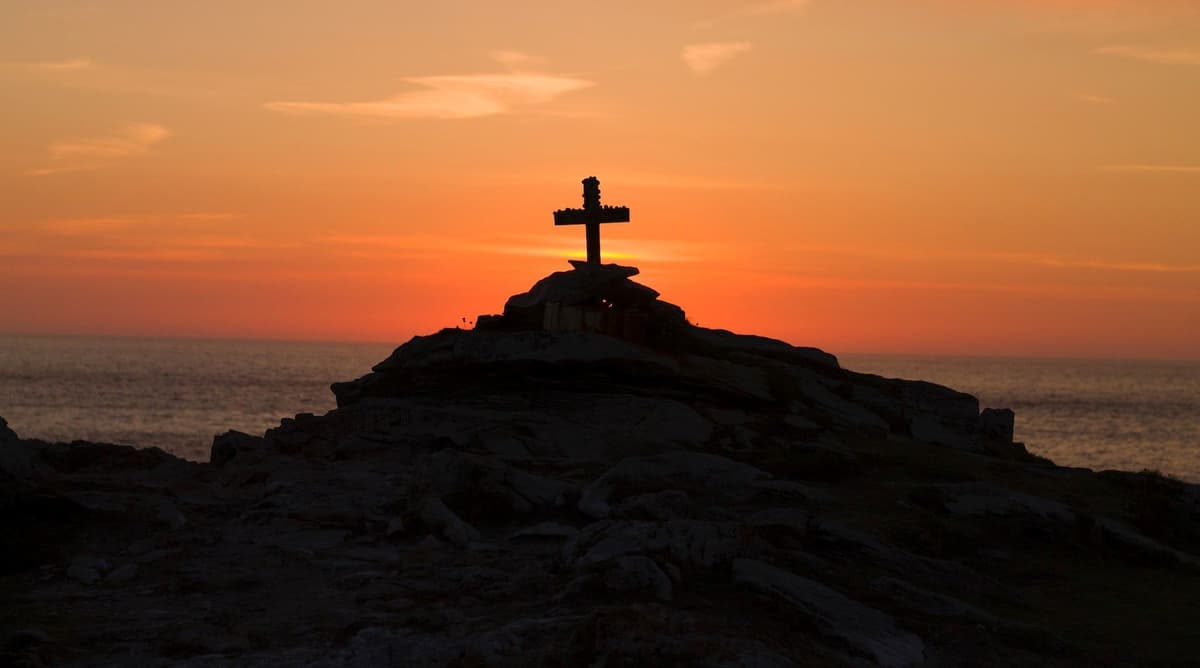 ព្រះអង្គបង្រៀនពីគ្រប់ទាំងសេចក្តី