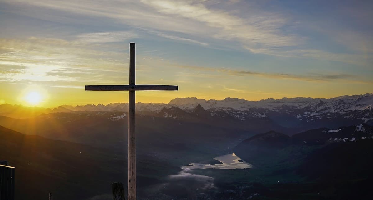 រូបអង្គនៃព្រះដ៏មើលមិនឃើញ