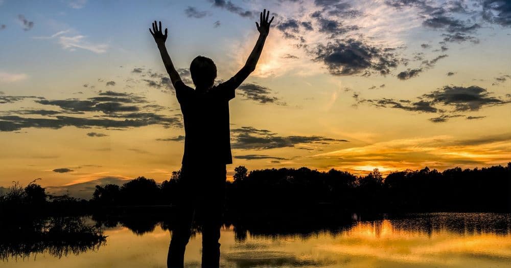 អរសប្បាយនឹងជីវិតនៅក្រោមពន្លឺថ្ងៃ